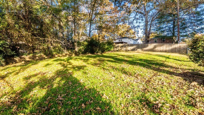 Building Photo - Midtown 3BR Near UAMS w/ Hardwoods, W/D, & Fenced Yard