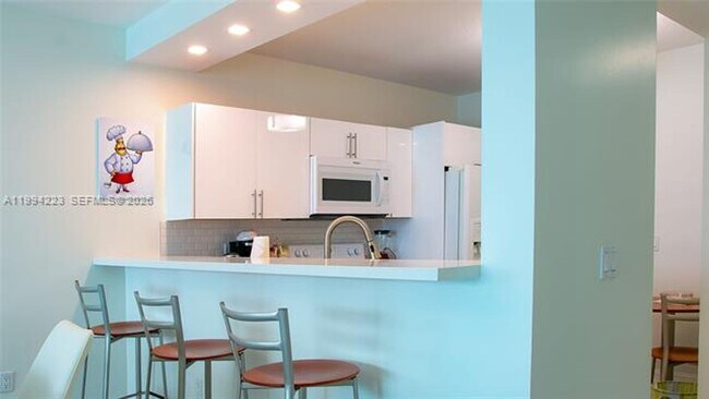 Building Photo - 18100 N Bay Rd