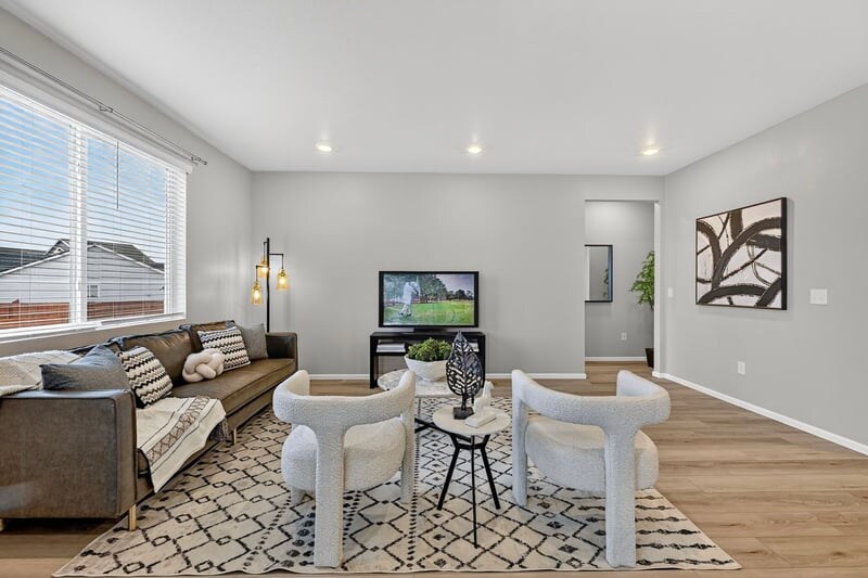 Building Photo - 13375 Valley Peak Dr