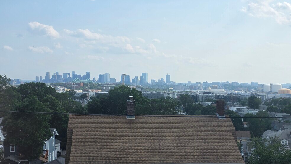 Building Photo - 57 Lawrence St