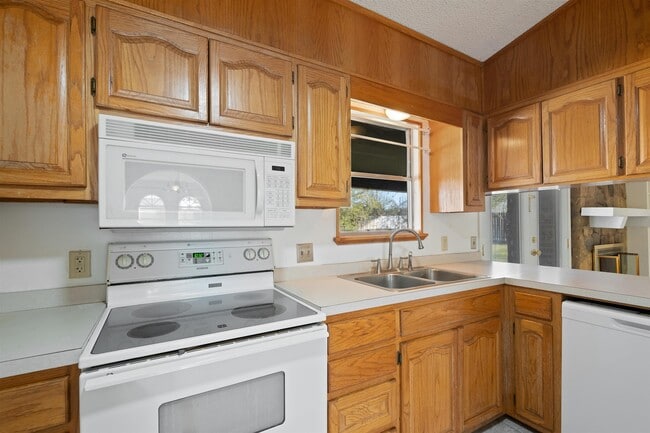 Building Photo - 13 Nighthawk Trail