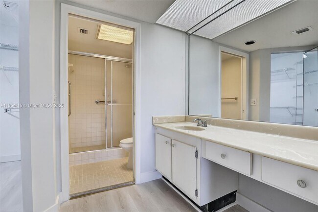 Building Photo - 701 SW 128th Ave