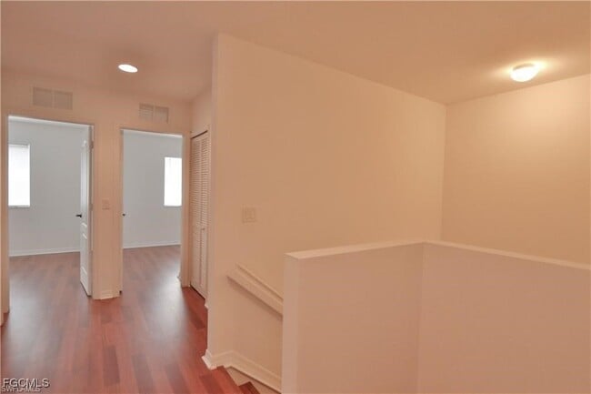 Building Photo - 10211 Tin Maple Dr