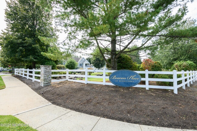 Building Photo - 430 Wedgewood Cir