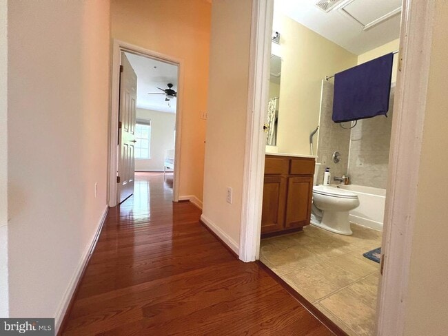 Building Photo - 6030 Helmsman Way