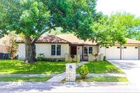 Building Photo - 13518 Cassia Way