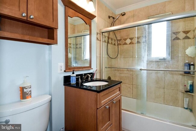 Building Photo - 6246 22nd Rd N