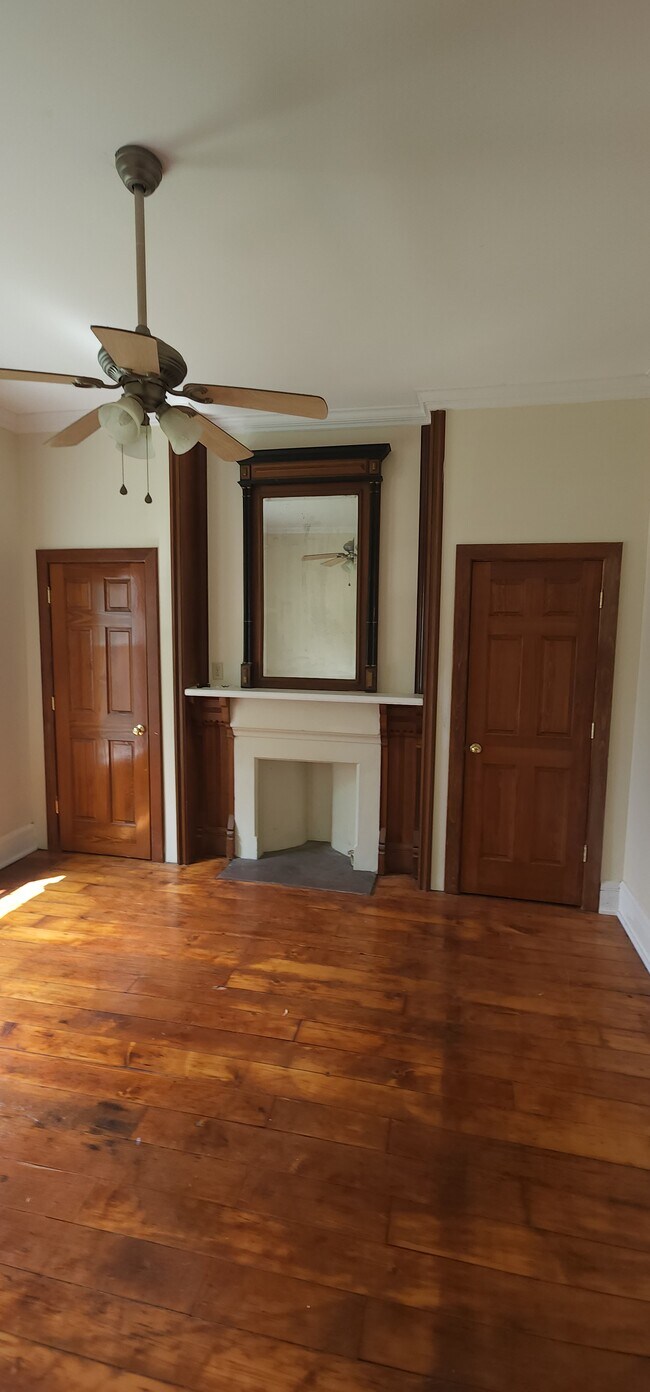 Building Photo - 446 Brightwood Ave