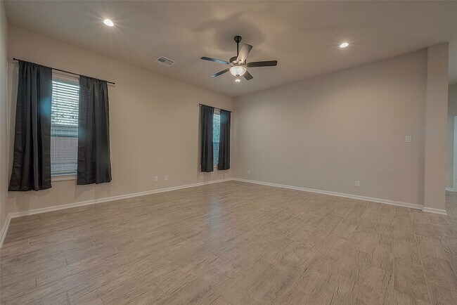 Building Photo - 7015 Anacua Berry Circle