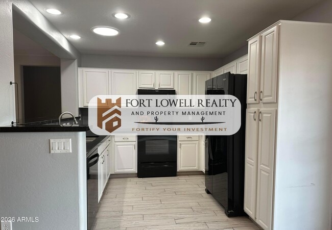 Building Photo - 1401 S 228th Ln