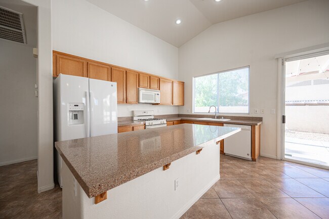 Building Photo - 356 Blackstone River Ave