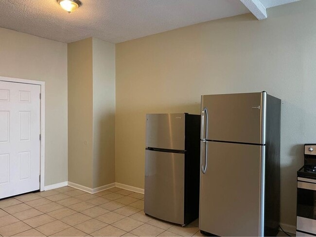 Building Photo - 3321 Napoleon Ave