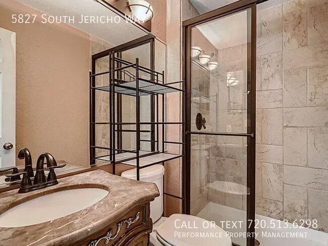 Building Photo - 5827 S Jericho Way