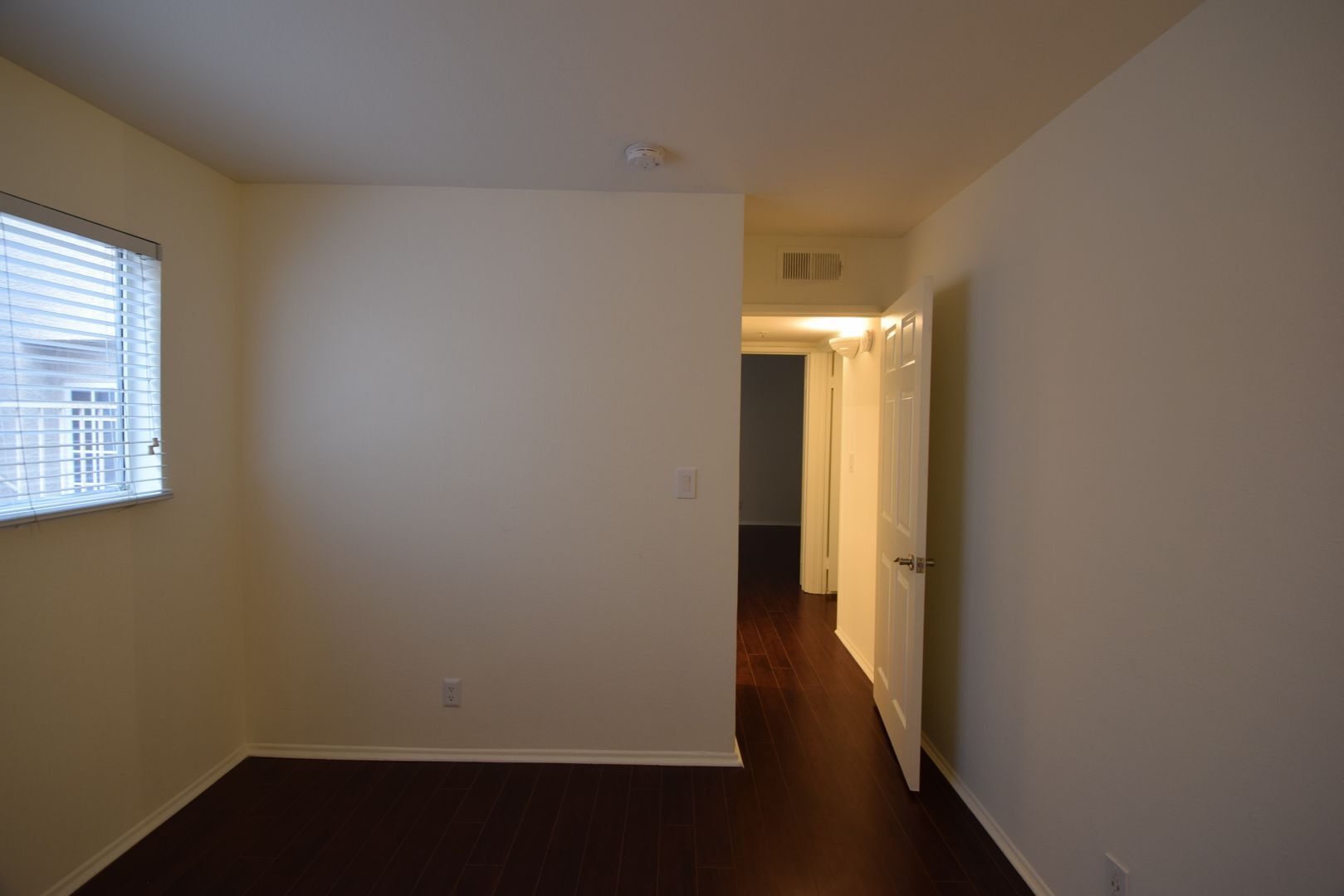 Building Photo - 5002 Tujunga Ave