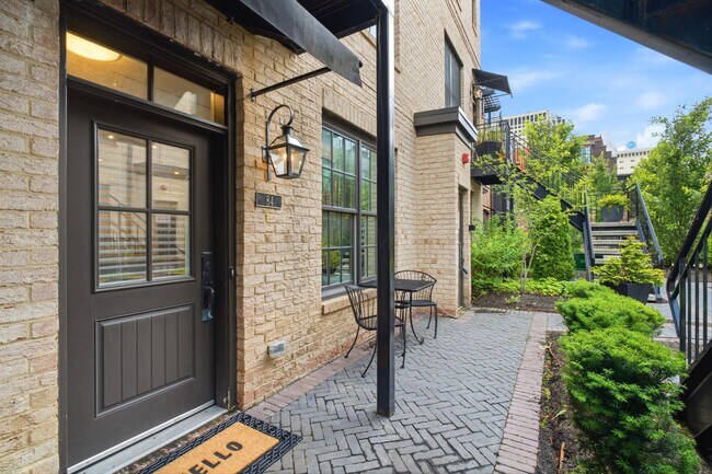 Building Photo - 84 Normandy Ave