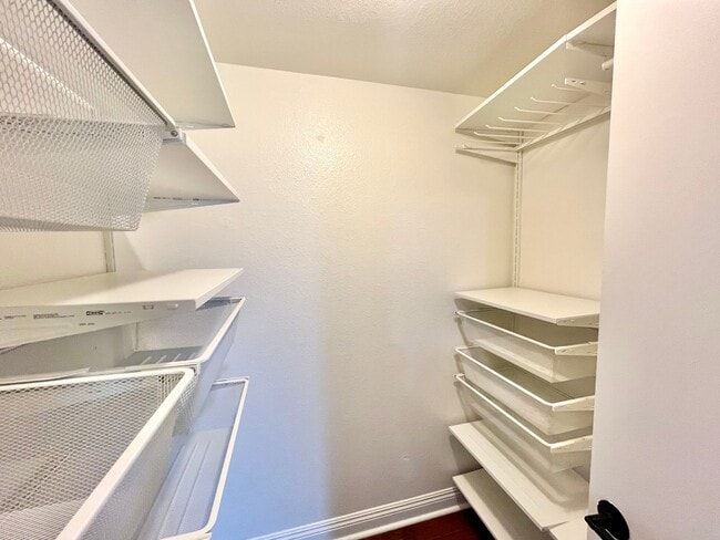 Building Photo - Updated 1bd/1bth Normal Heights Apartment ...