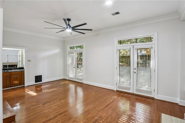 Building Photo - 1536 Oak Grove Rd