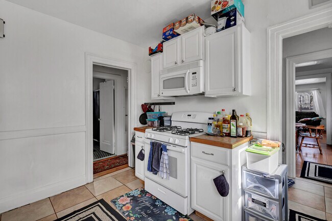 Building Photo - 68 Sheldon Terrace