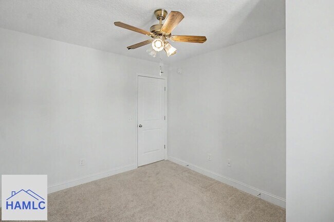 Building Photo - 965 Meloney Dr
