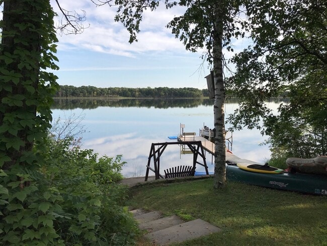 Building Photo - 3 Bedroom Plus loft, 1-3/4 Bathrooms Home in Brainerd, MN on Lake Hartley
