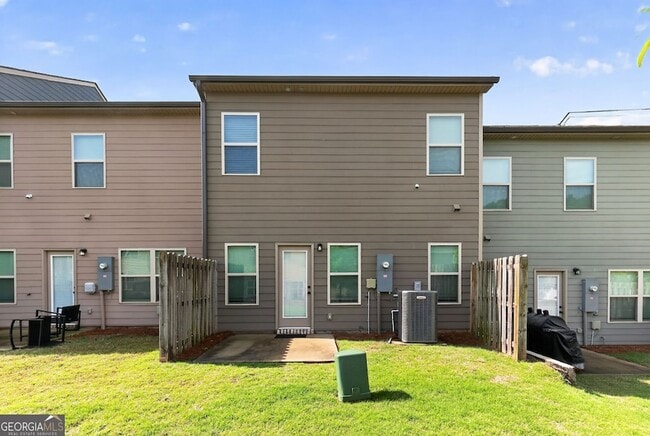 Building Photo - 7151 Chara Ln