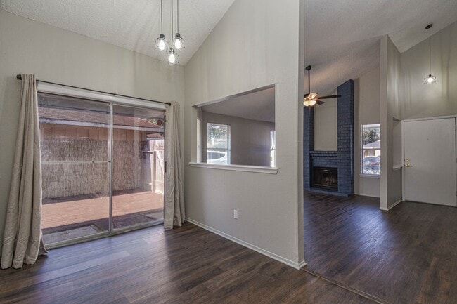 Building Photo - 3106 Raccoon Run