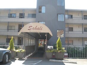 Building Photo - Capitol Hill Condo