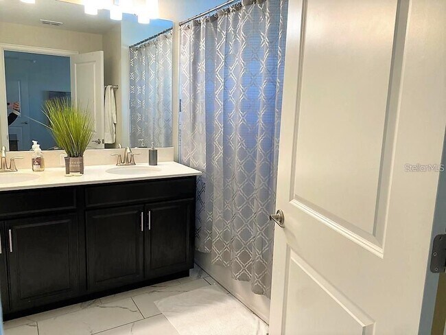 Building Photo - 456 Ocean Course Ave