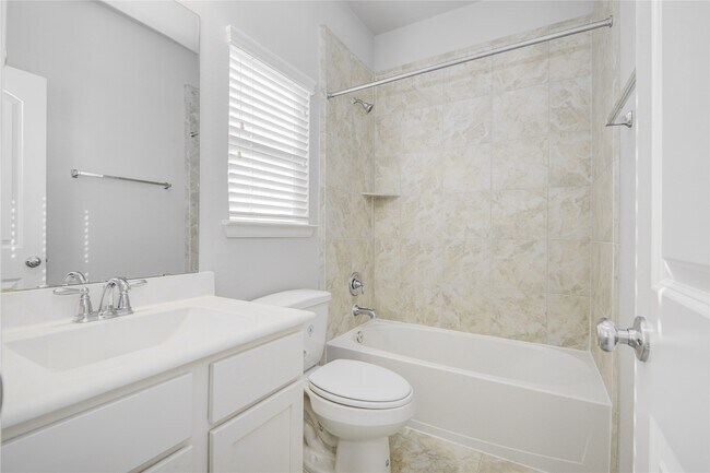 Building Photo - 9624 Cambridge Manor Ln