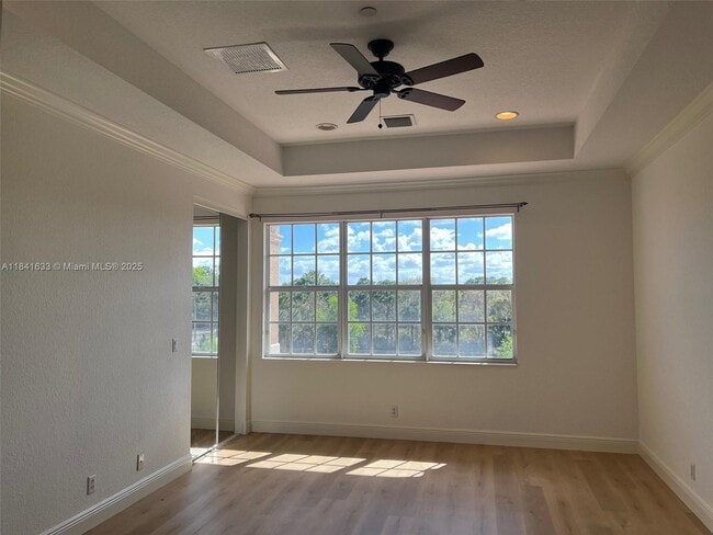 Building Photo - 4513 Artesa Way S