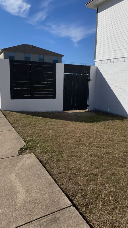 Building Photo - 3802 Wind Ct