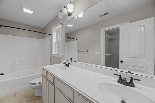 Building Photo - 108 Coree Way