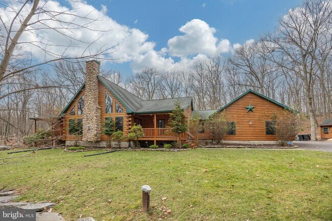 Building Photo - 1212 Acacia Dr
