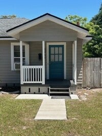 Building Photo - Quaint 1/1 apartment