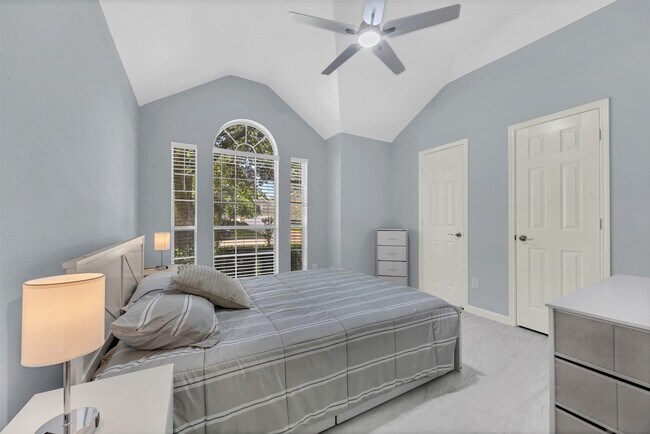 Building Photo - 3828 Landon Park Dr