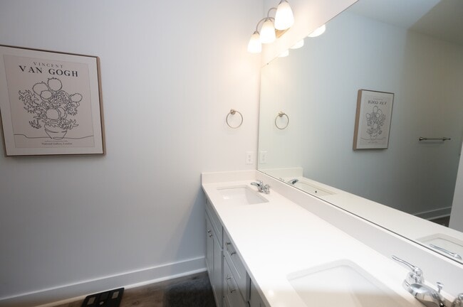 Building Photo - 103 Crooked Run Dr