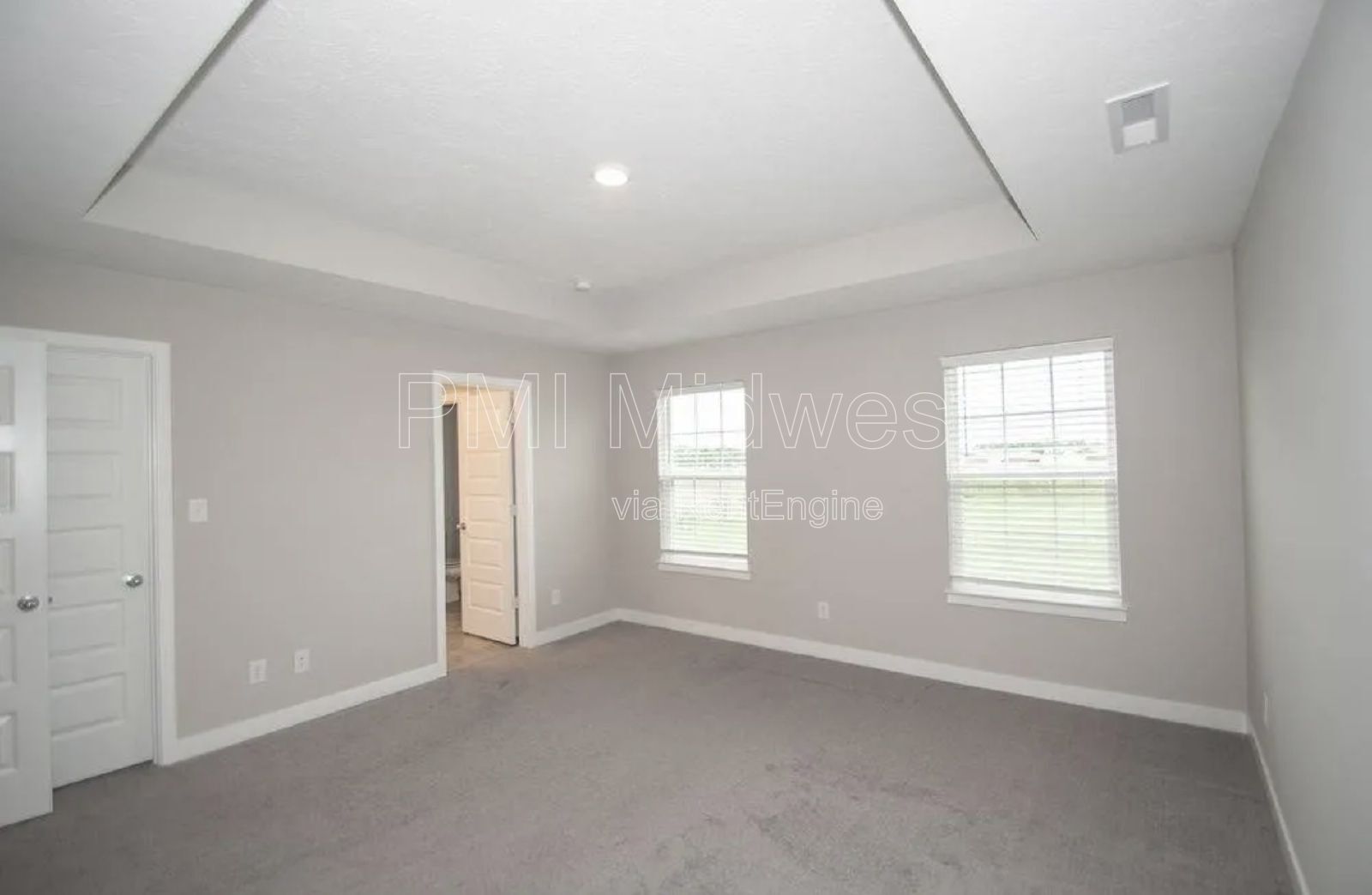 Building Photo - 7276 Zanesville Rd