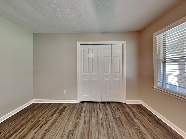 Building Photo - 1464 Cherry Hill Rd SW