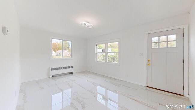 Building Photo - 52 Glen Haven Rd
