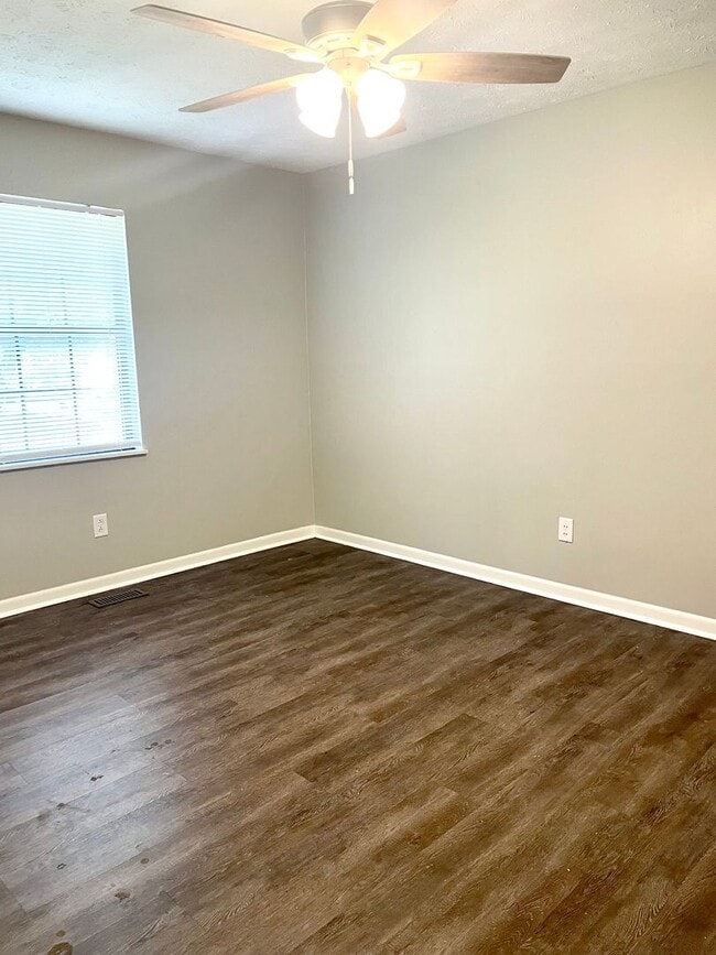 Building Photo - 11109 Concord Woods Dr
