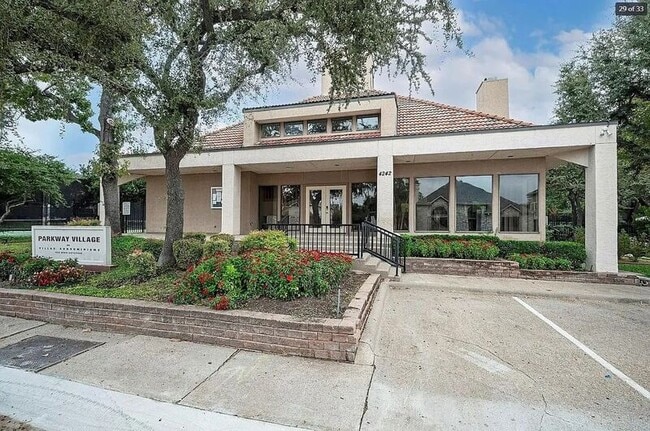 Building Photo - 4242 N Capistrano Dr