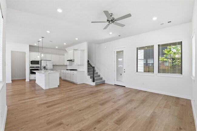 Building Photo - 3220 Loam Ln