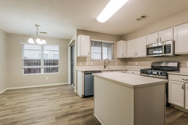 Building Photo - 16924 Tableland Trail