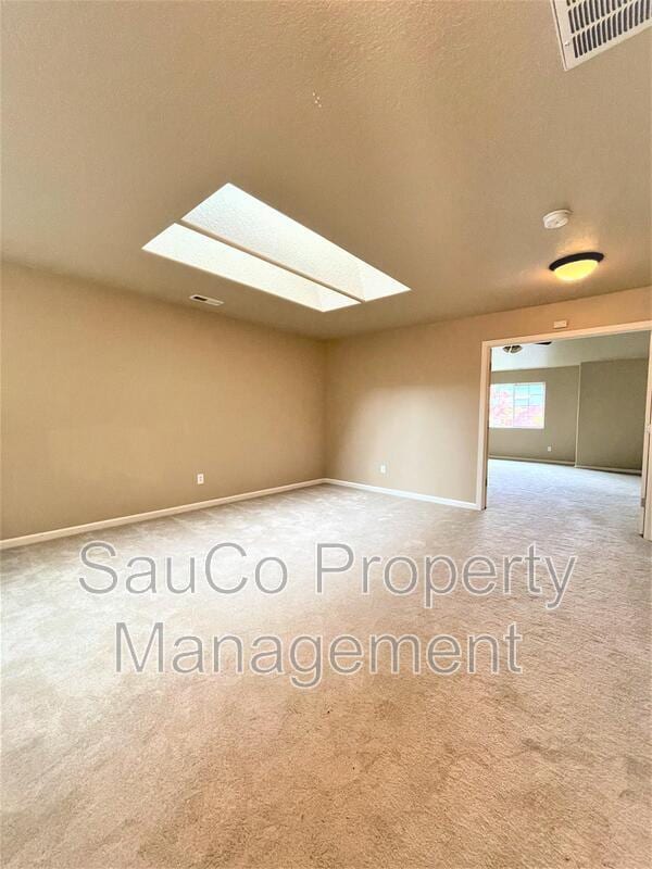 Building Photo - 3762 SE Oakleaf St