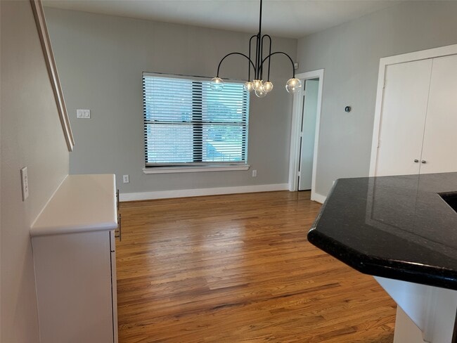 Building Photo - 9716 Linkmeadow Ln