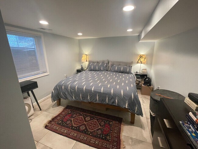 Building Photo - Beautiful Benning 3 Bedroom Renovated Bungalow Home with Yard, Parking, W/D.