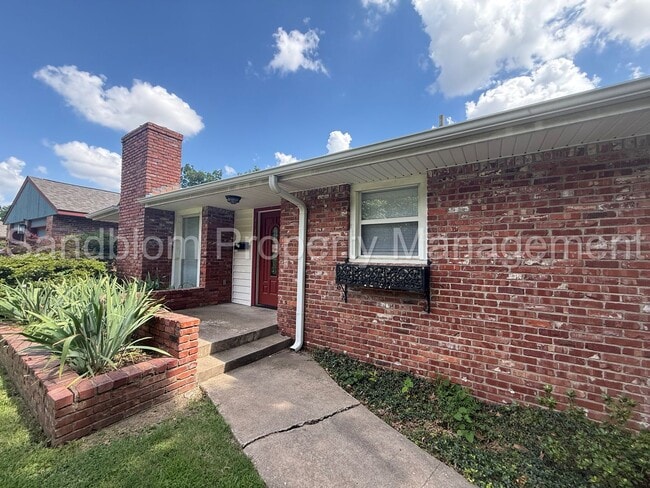 Building Photo - FOR LEASE | Midtown Tulsa | Available NOW!