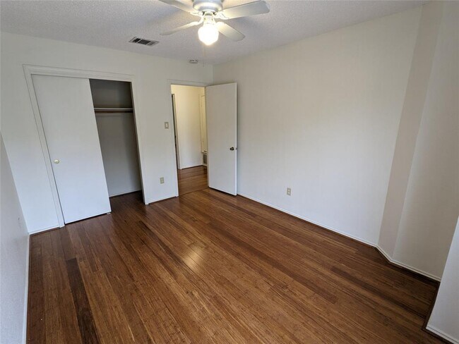 Building Photo - 8608 Dandelion Trail