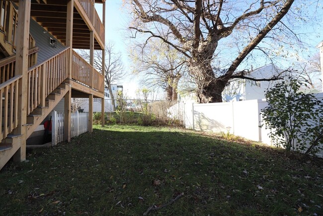 Building Photo - 81 Ballou Ave
