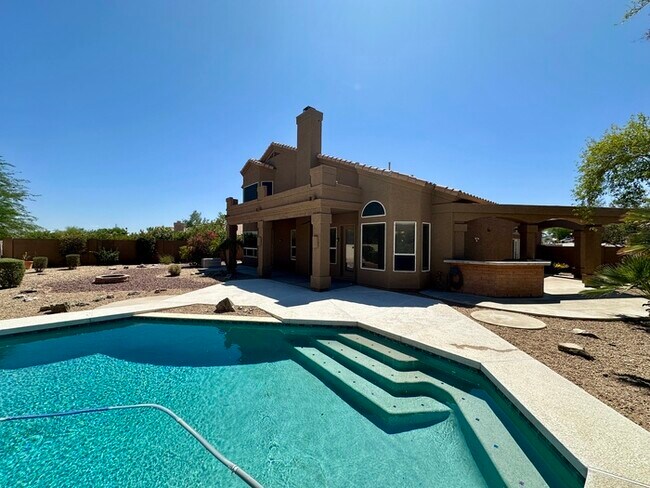 Building Photo - Spectacular Club West Executive home on co...